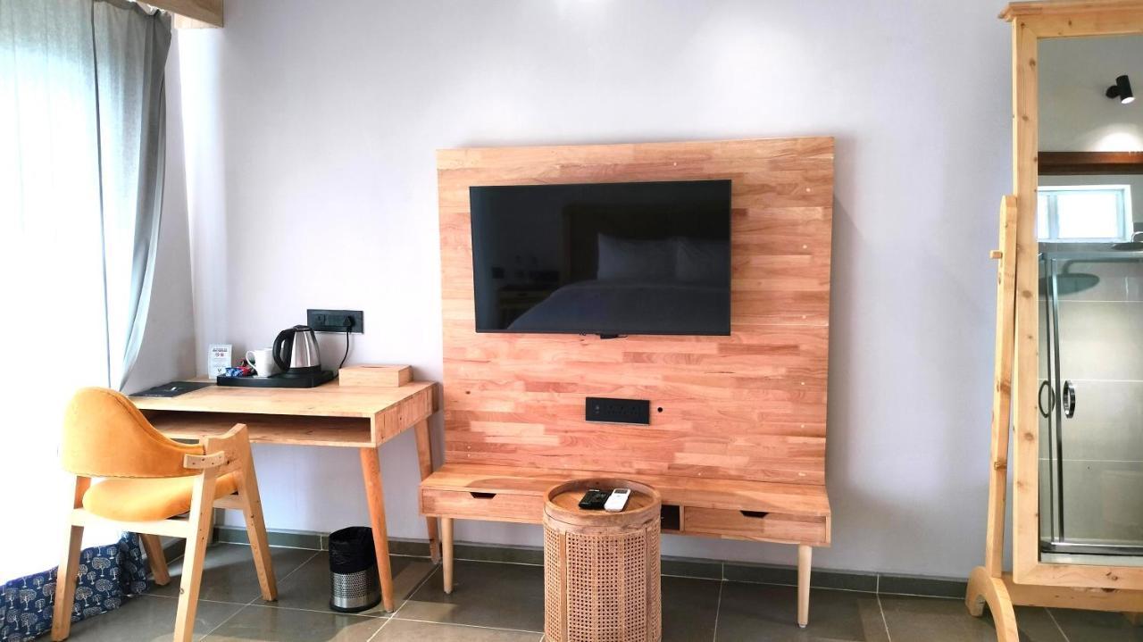 V Hotels And Resorts Chirala Luaran gambar