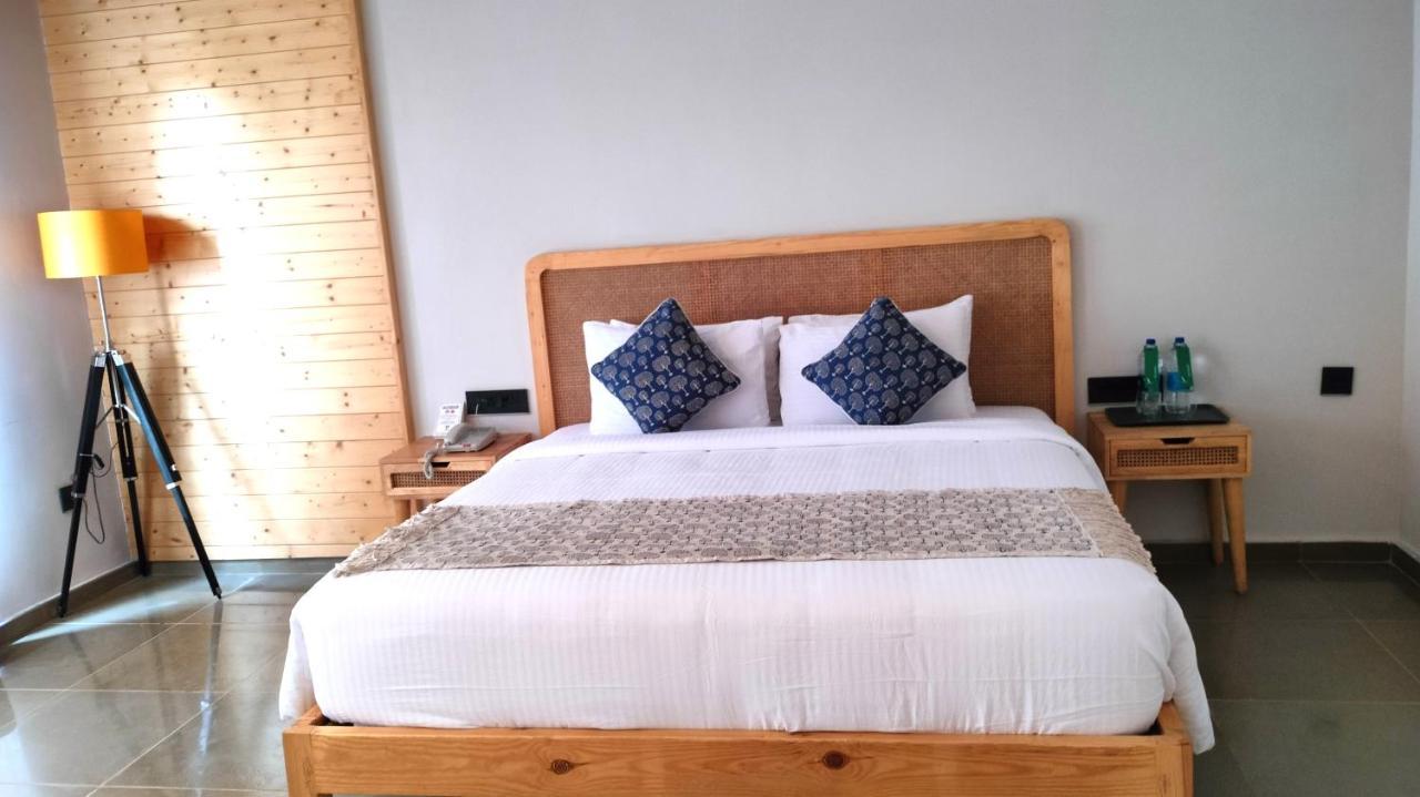 V Hotels And Resorts Chirala Luaran gambar